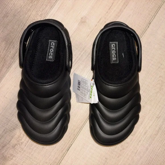NWT black lined crocs - Picture 1 of 5